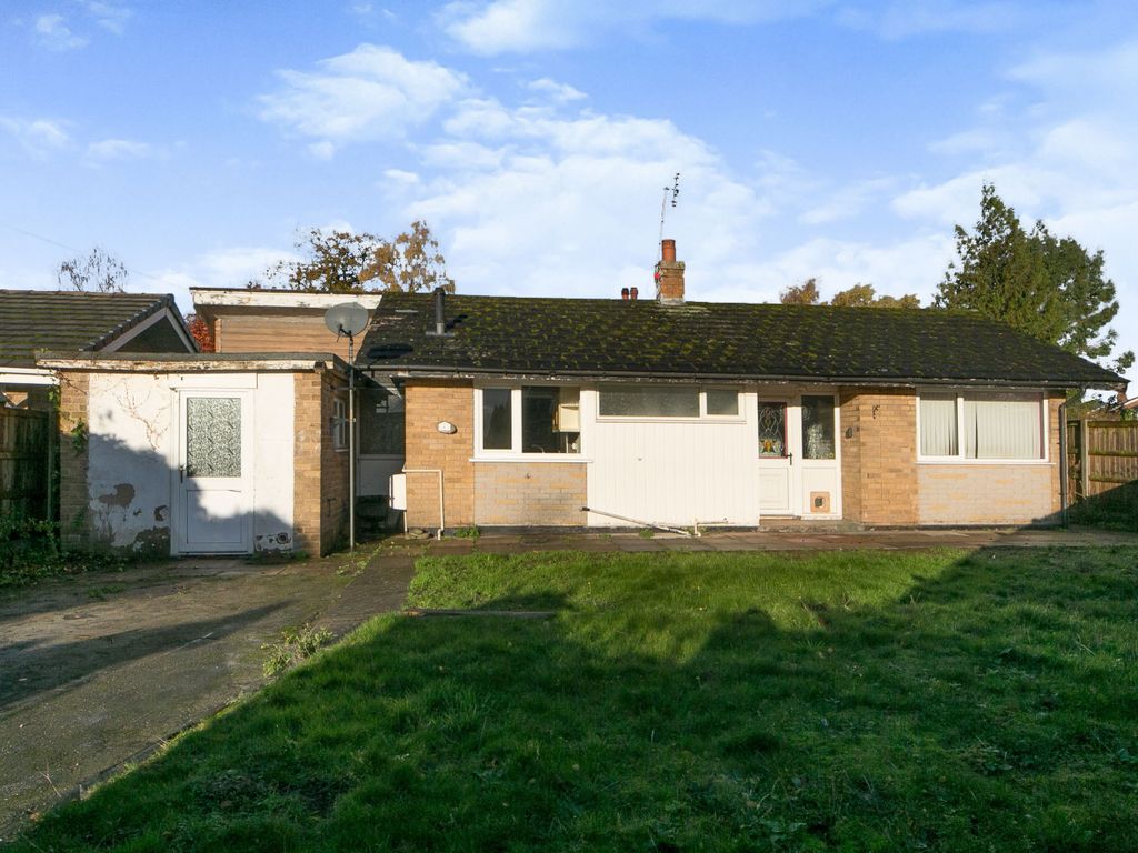 2 bed bungalow for sale in Oaklands Avenue, Wrexham LL13 Zoopla