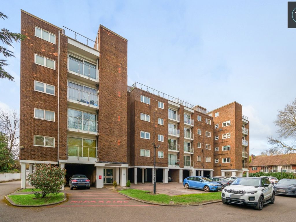 2 bed flat for sale in Claydon House, Holders Hill Road, London NW4