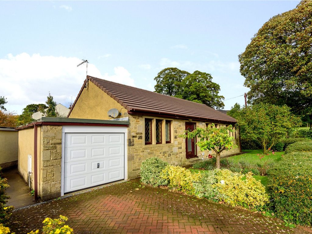 3 bed bungalow for sale in Low Bank, Embsay, Skipton, North Yorkshire