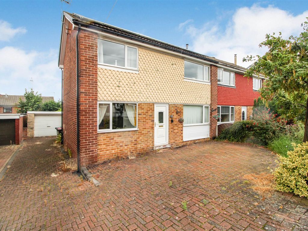 3 bed semidetached house for sale in Kempwell Drive, Rawmarsh
