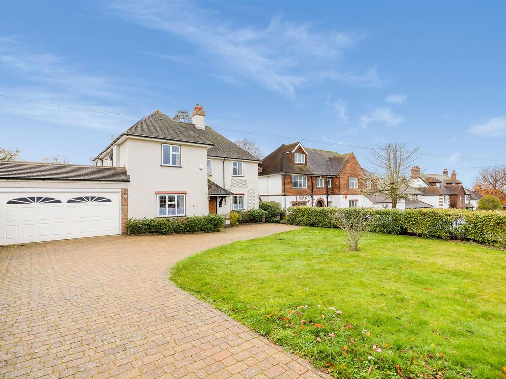 5 bed detached house for sale in Higher Drive, Banstead SM7 Zoopla