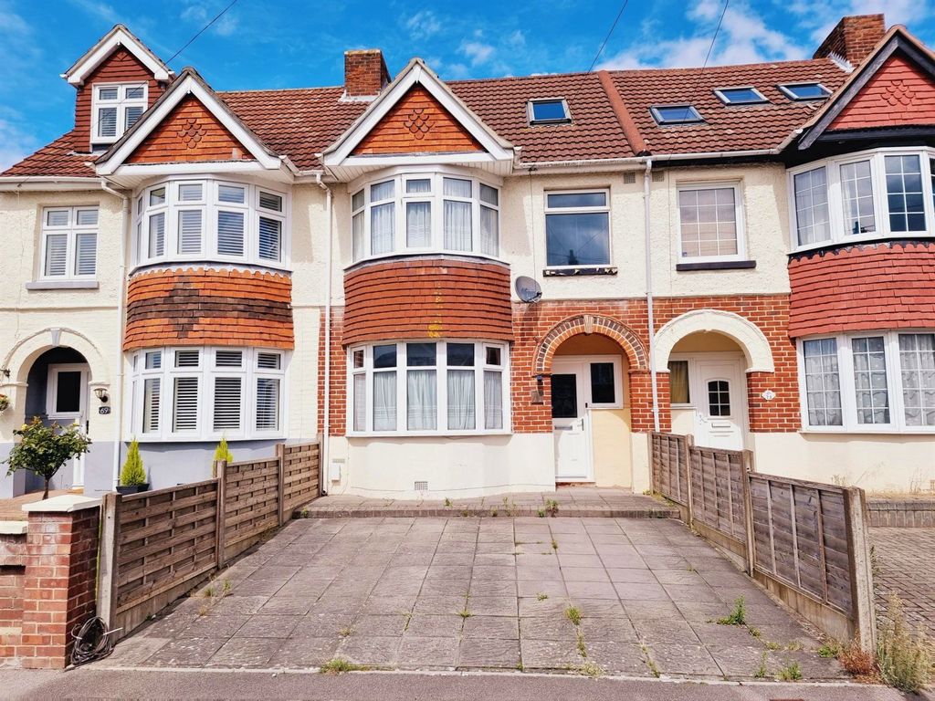 3 bed terraced house for sale in Chantry Road, Gosport PO12 Zoopla