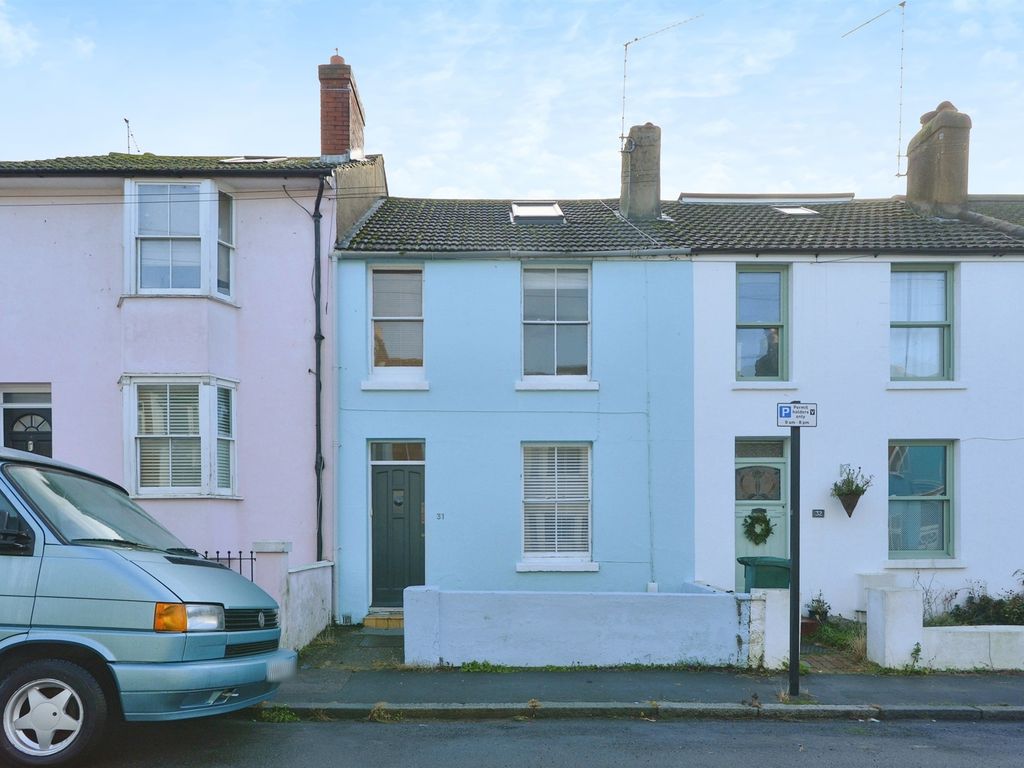 4 bed terraced house for sale in Hanover Terrace, Brighton BN2, £