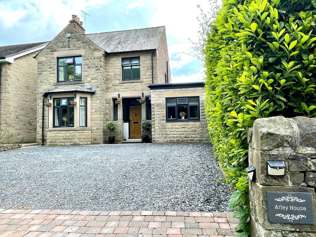 4 bed detached house for sale in Station Road, Darley Dale, Matlock DE4
