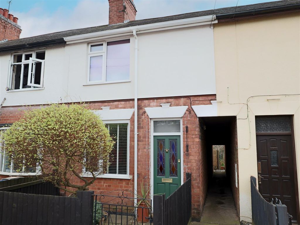 3 bed terraced house for sale in Mount Road, Hinckley LE10 Zoopla
