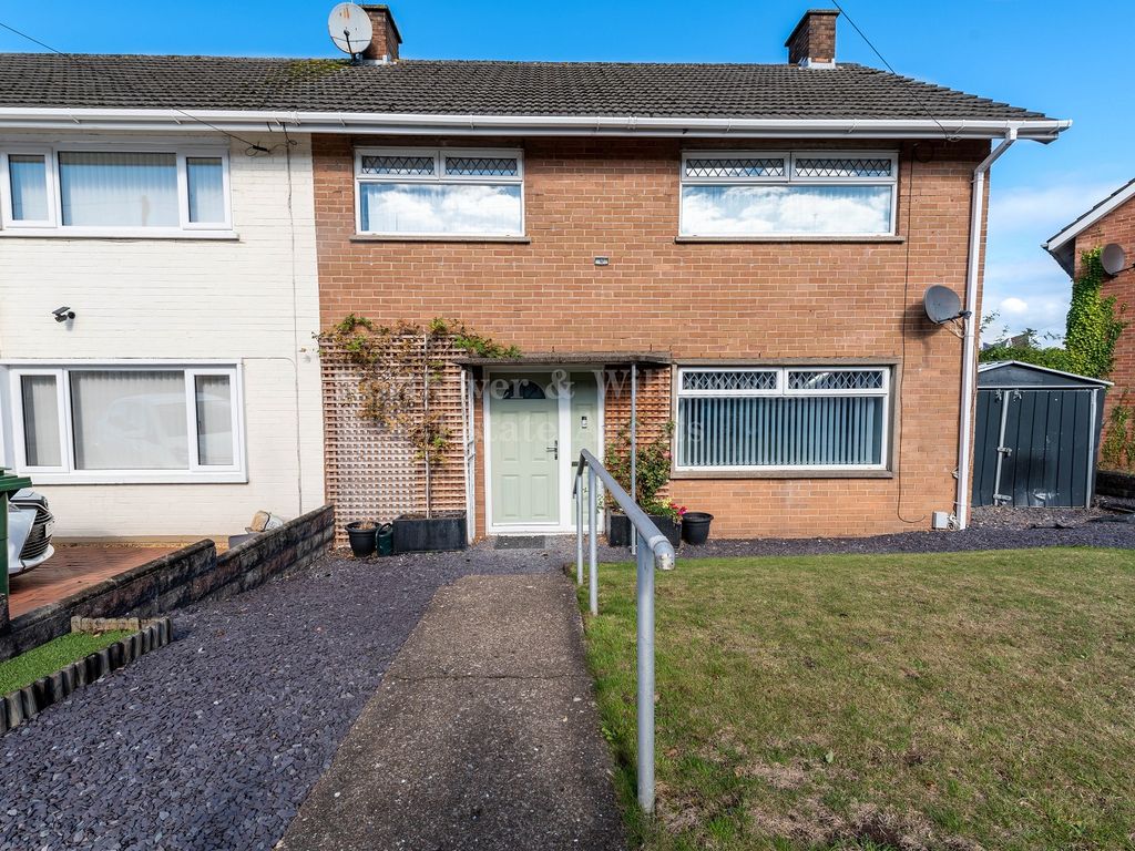 3 bed semidetached house for sale in Washford Avenue, Llanrumney