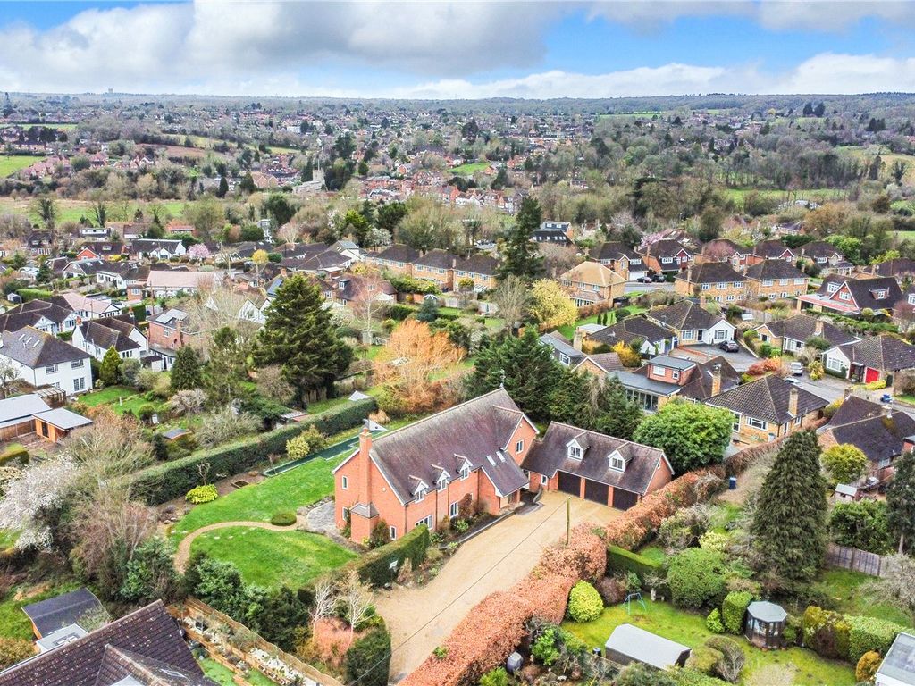 6 bed detached house for sale in Kings Road, Chalfont St. Giles