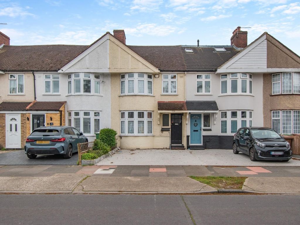 3 bed terraced house for sale in Rowley Avenue, Blackfen, Sidcup DA15