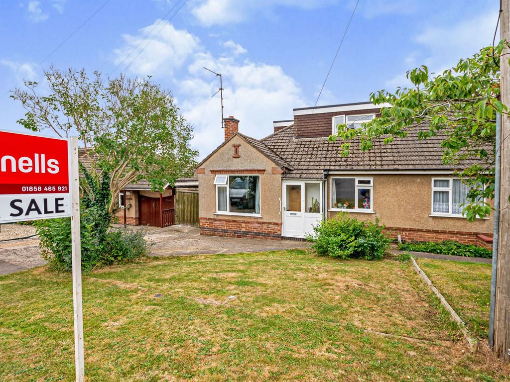 4 bed semidetached bungalow for sale in Hammond Way, Market Harborough