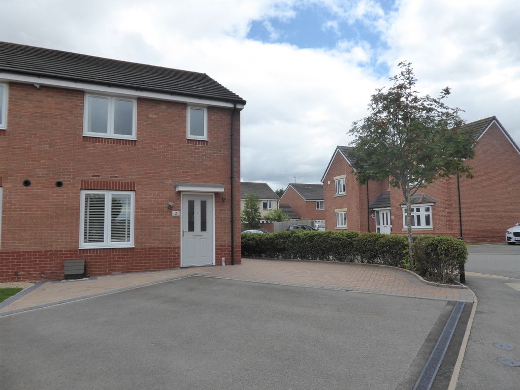 3 bed end terrace house for sale in Brook Meadow, Wychbold, Droitwich