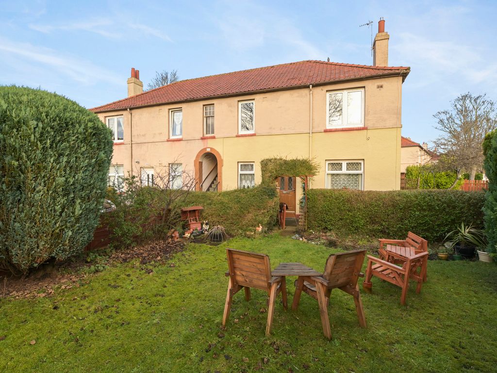 64/2 Saughton Gardens, Saughtonhall, Edinburgh EH12  