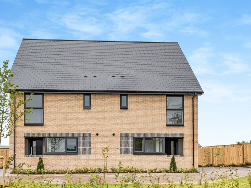 New home, 3 bed semidetached house for sale in Binney Farm, Binney