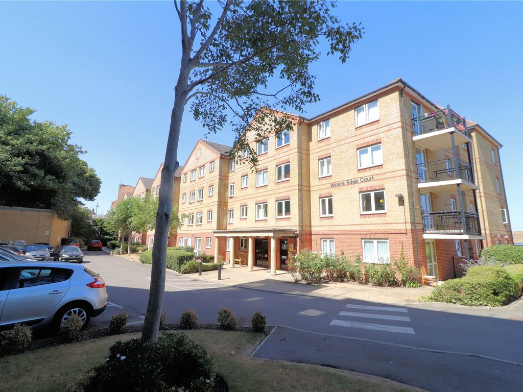1 bed flat for sale in Waters Edge Court, Wharfside Close, Erith, Kent