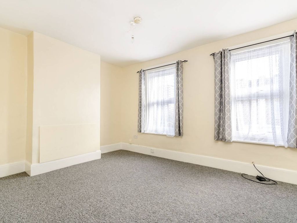 1 bed flat to rent in Florence Road, New Cross, London SE14, £1,550 pcm Zoopla