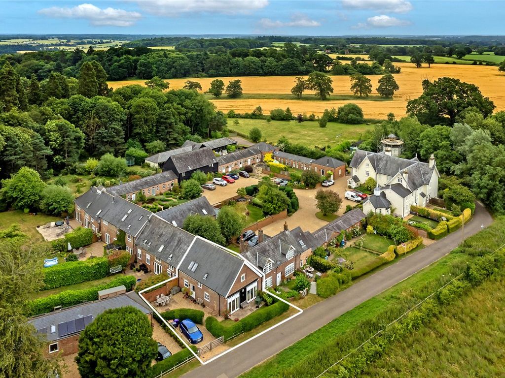 4 bed semidetached house for sale in Putteridge Park, Hertfordshire