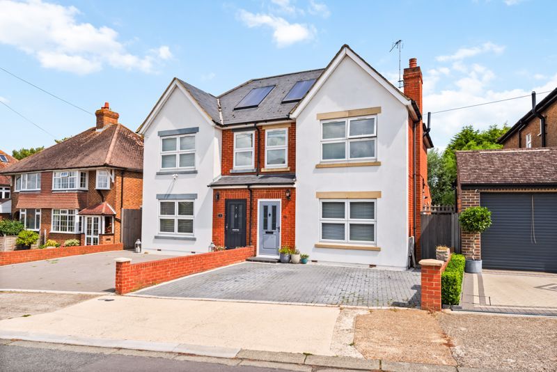 4 bed semidetached house for sale in Josephine Avenue, Lower Kingswood