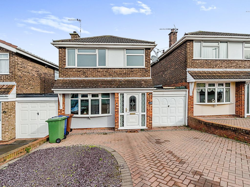 3 bed detached house for sale in Knighton Road, Wimblebury, Cannock