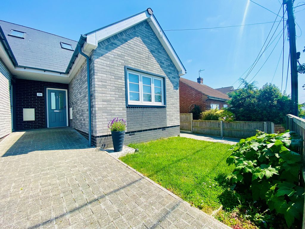 3 bed property to rent in Whybornes Chase, Minster On Sea, Sheerness