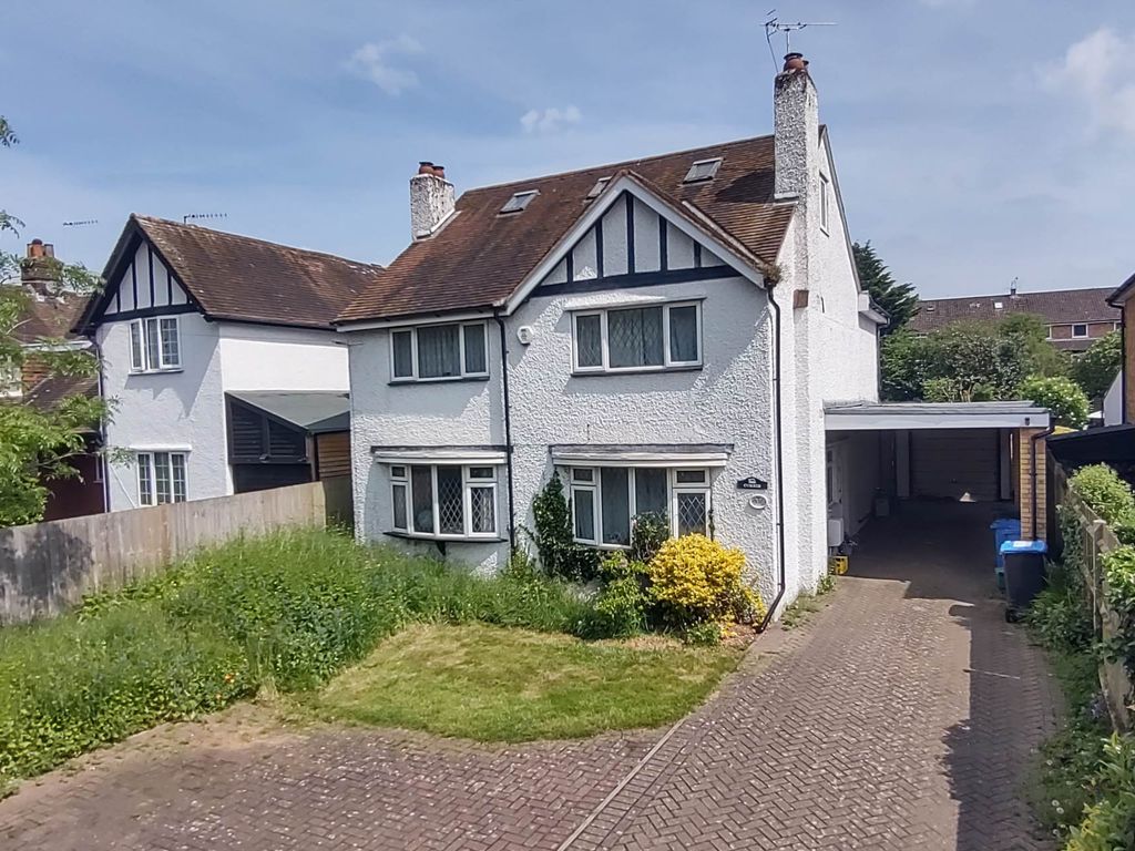 5 bed detached house for sale in Belswains Lane, Hemel Hempstead HP3, £