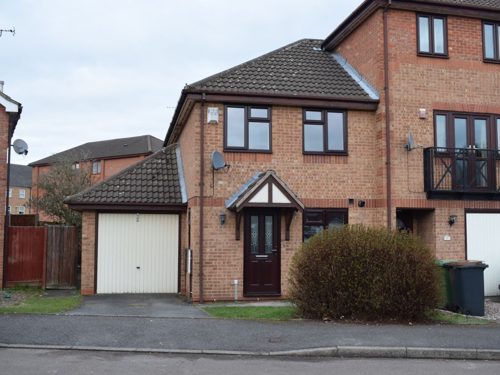 3 bed end terrace house to rent in Kenilworth Drive, Nuneaton CV11, £