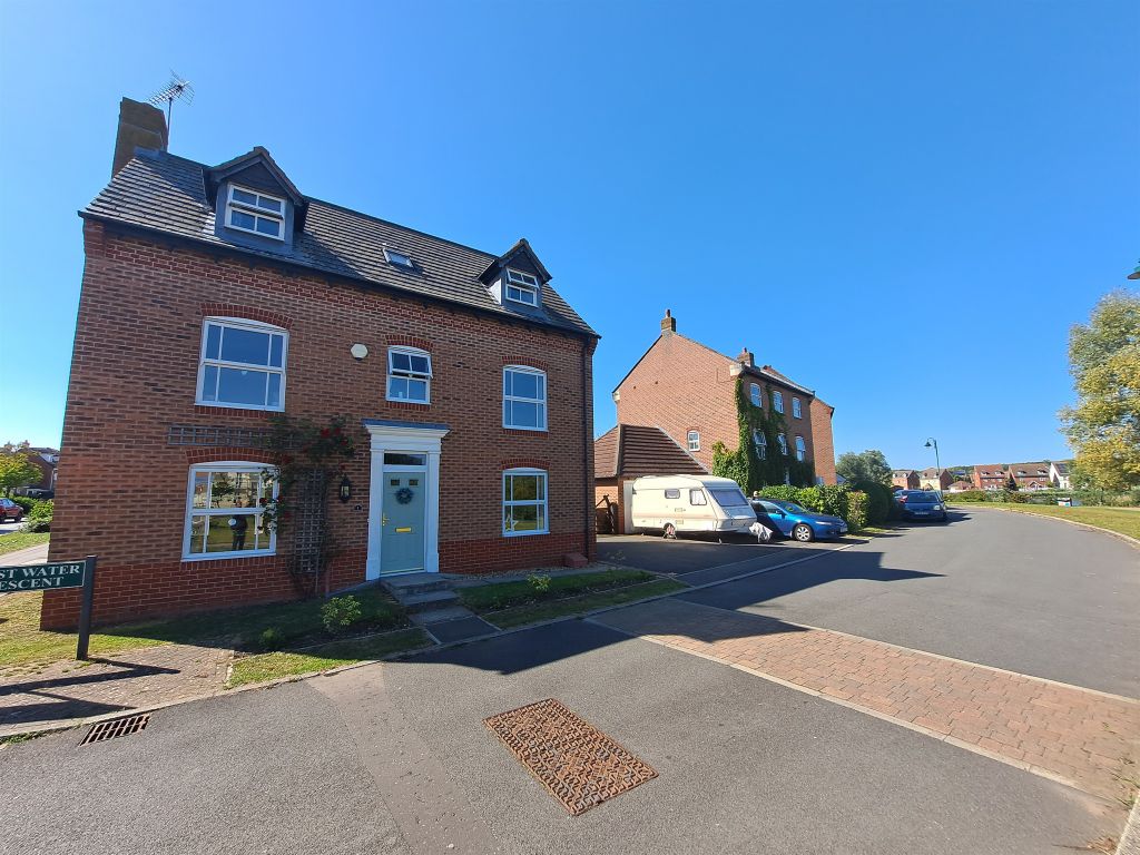 5 bed detached house for sale in East Water Crescent, Hampton Vale