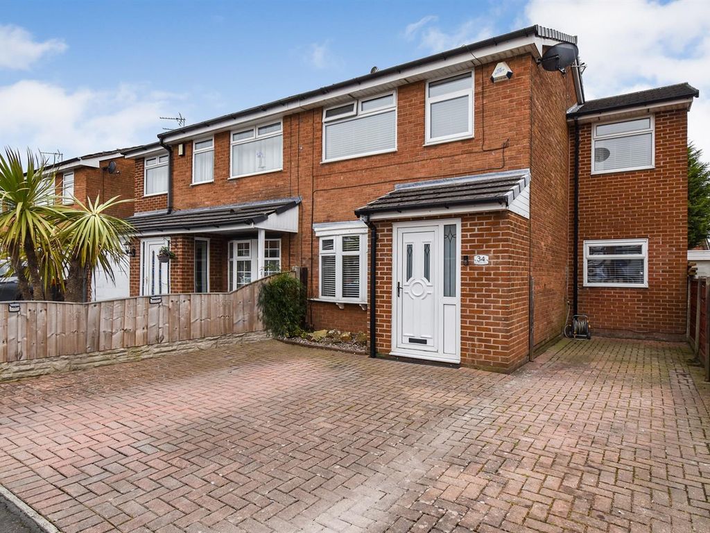 3 bed semidetached house for sale in Brindlehurst Drive, Astley