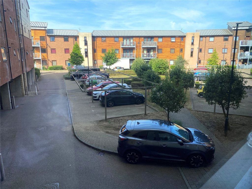 2 bed flat for sale in Staverton Grove, Broughton, Milton Keynes