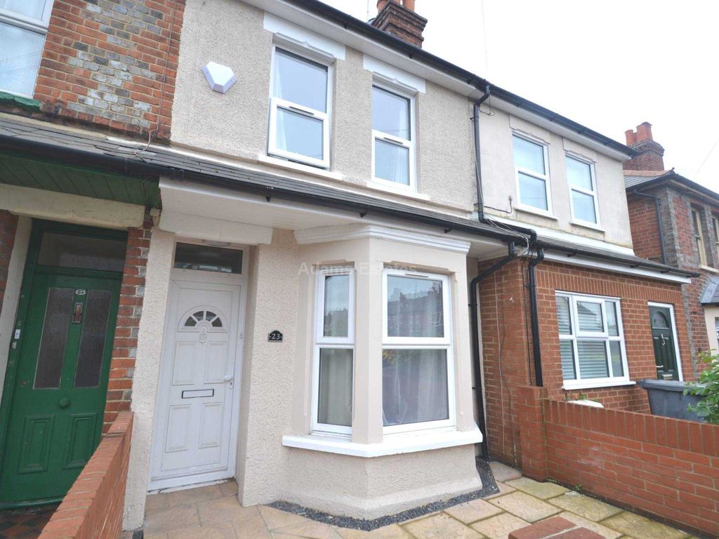 Room to rent in Briants Avenue, Caversham RG4 Zoopla