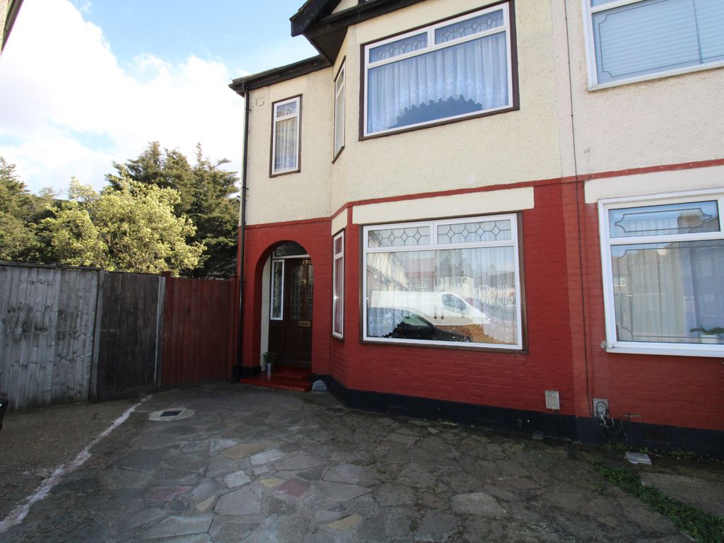 3 bed end terrace house for sale in Craven Gardens, Barking IG11 Zoopla