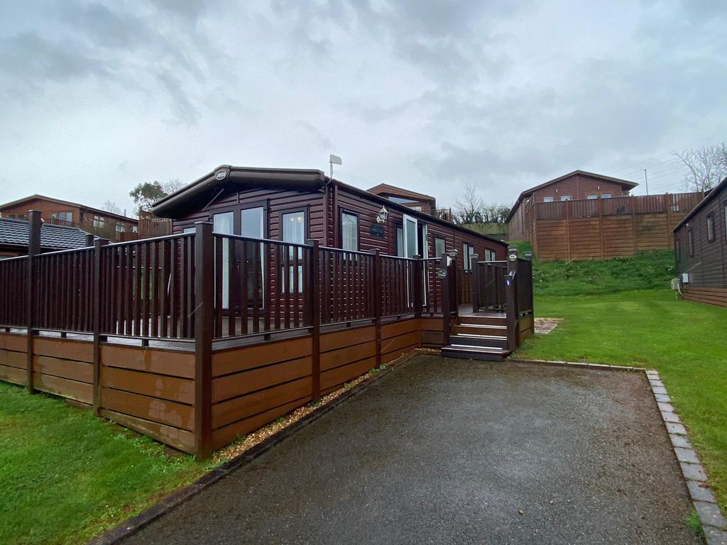 2 bed mobile/park home for sale in Totnes Road, Paignton, Devon TQ4