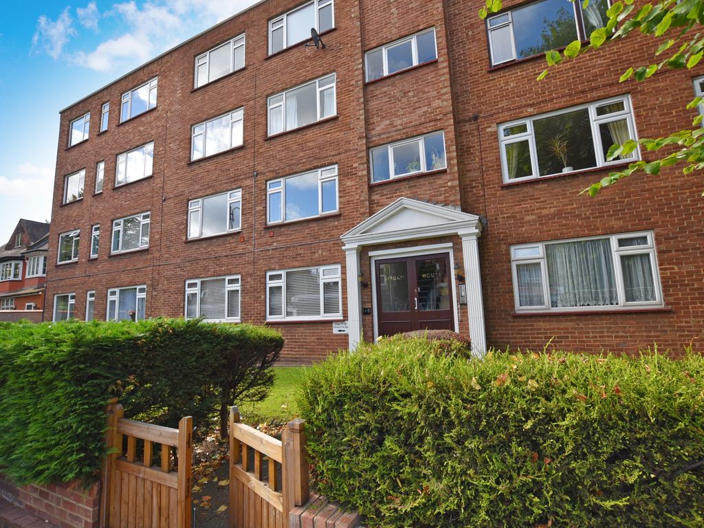 2 bed flat for sale in High Street Wanstead, London E11 Zoopla