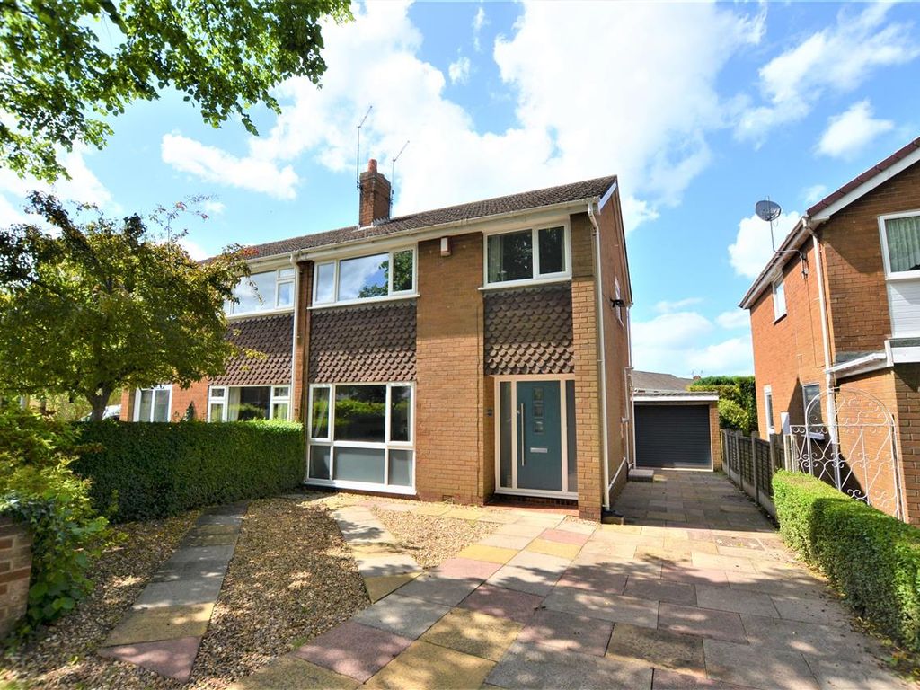 3 bed semidetached house for sale in Thistleberry Avenue, Newcastle