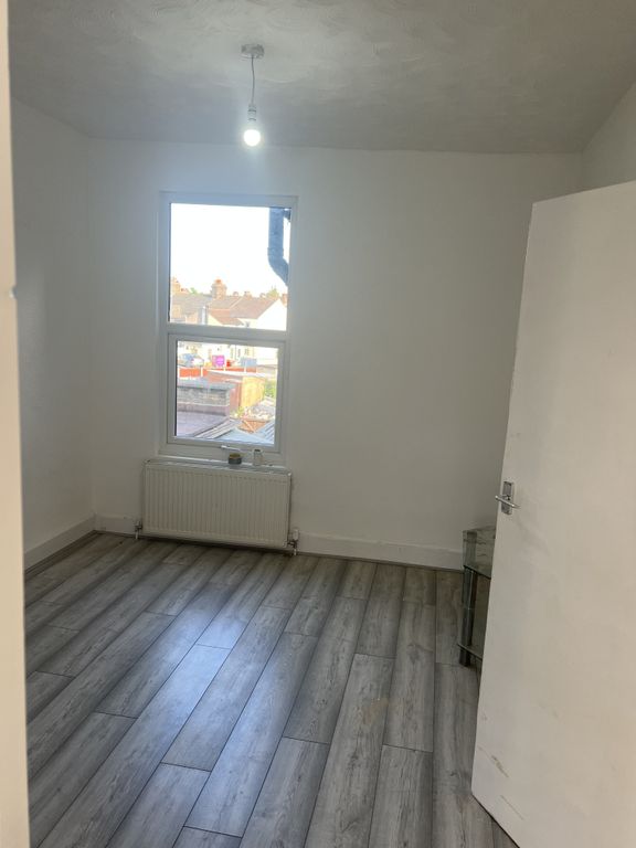 1 bed flat to rent in High Road, Ilford IG1 Zoopla