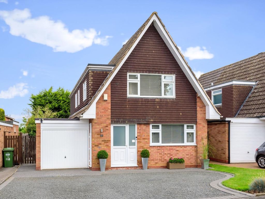 4 bed detached house for sale in Buccleuch Close, Dunchurch, Rugby CV22