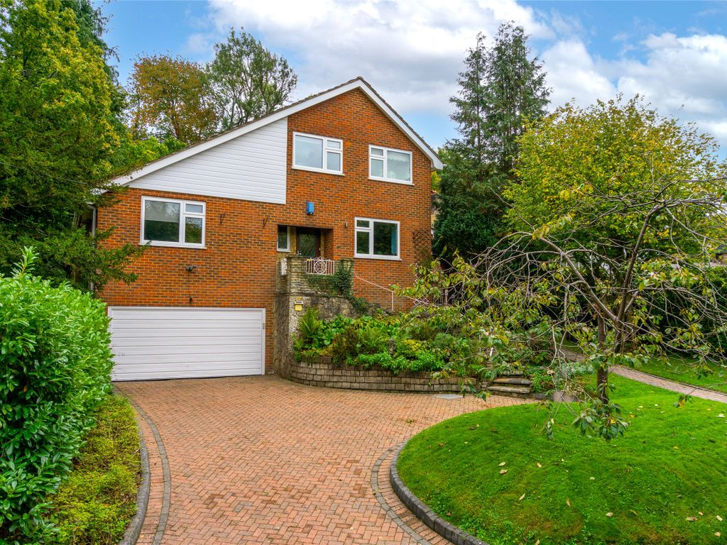 4 bed detached house for sale in Rydons Lane, Old Coulsdon CR5 Zoopla