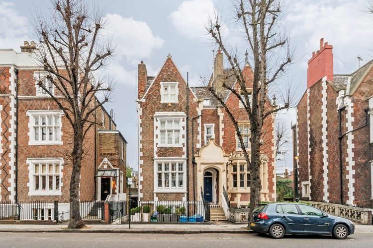2 bed flat to rent in Henry Dickens Court, St. Anns Road, London W11