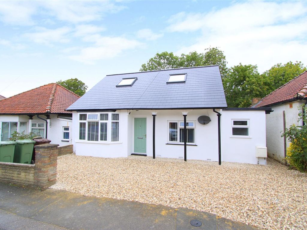 3 bed detached bungalow for sale in Lumley Road, Cheam, Sutton SM3 Zoopla