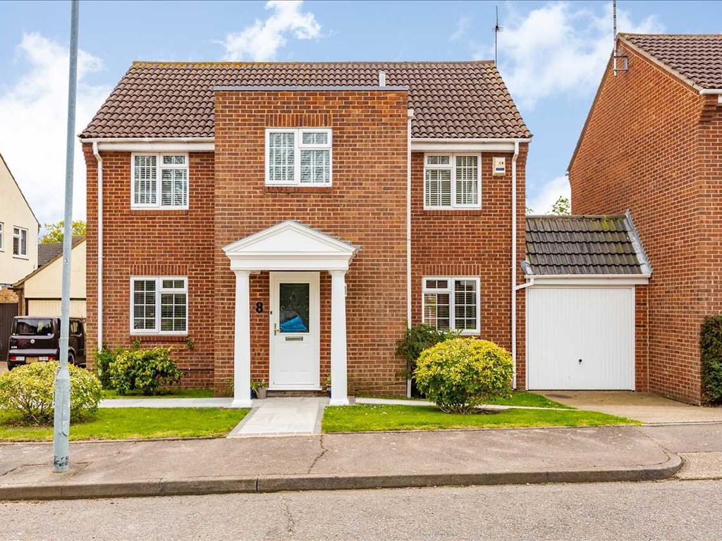 4 bed detached house for sale in Leigh On Sea, Eastwood, Essex SS9 Zoopla