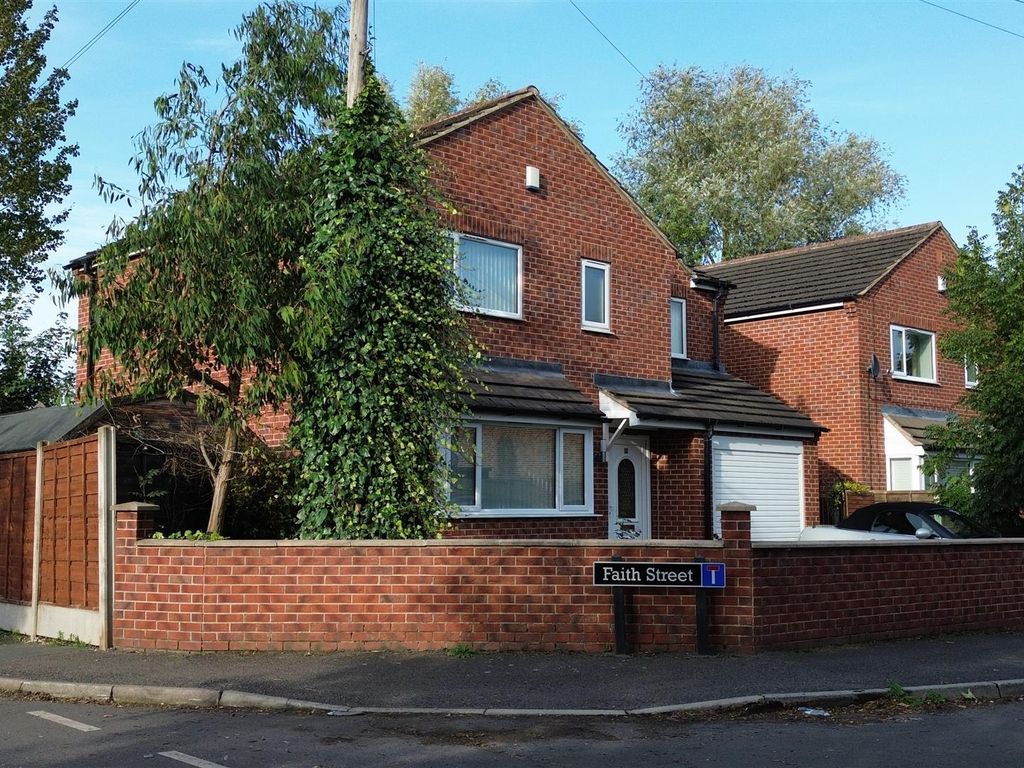4 bed detached house for sale in Faith Street, South Kirkby, Pontefract