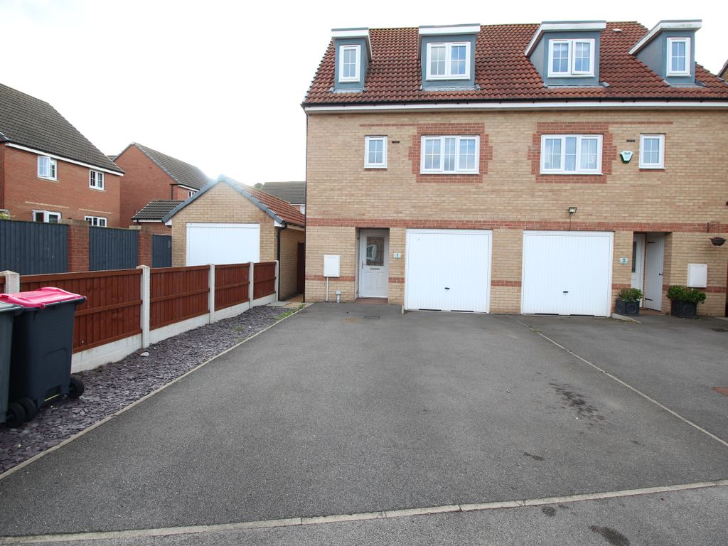3 bed semidetached house for sale in Witham Way, Brampton Bierlow