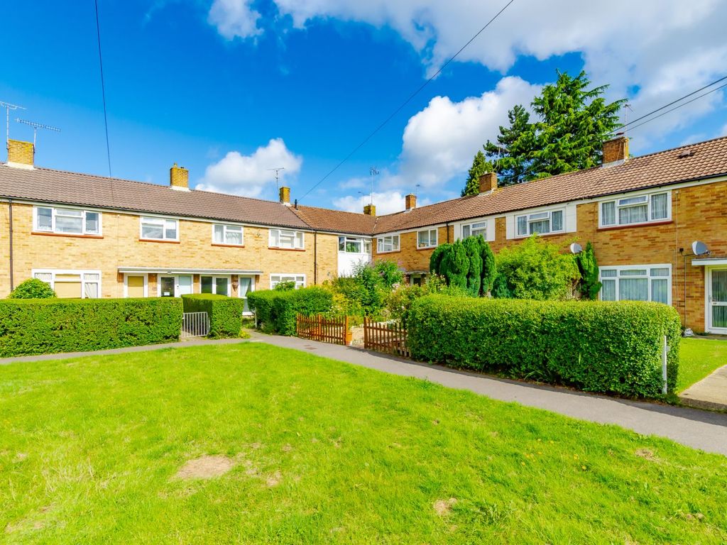 2 bed for sale in Fernhurst Close, Crawley RH11 Zoopla