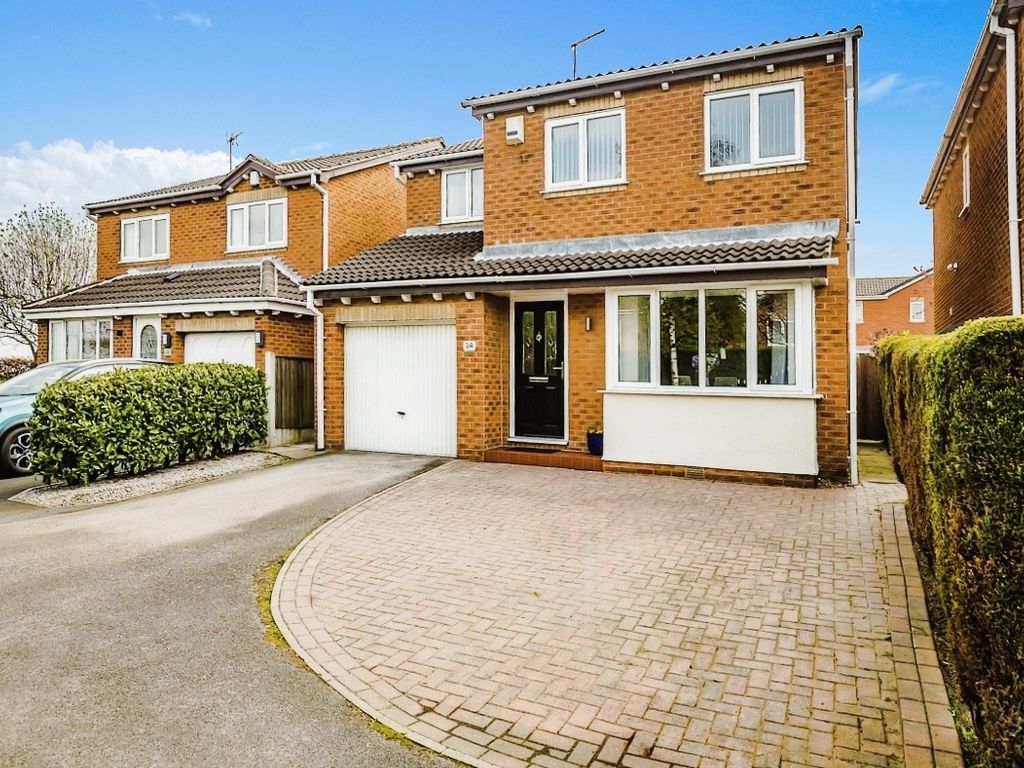 4 bed detached house for sale in Buckthorne Close, East Ardsley
