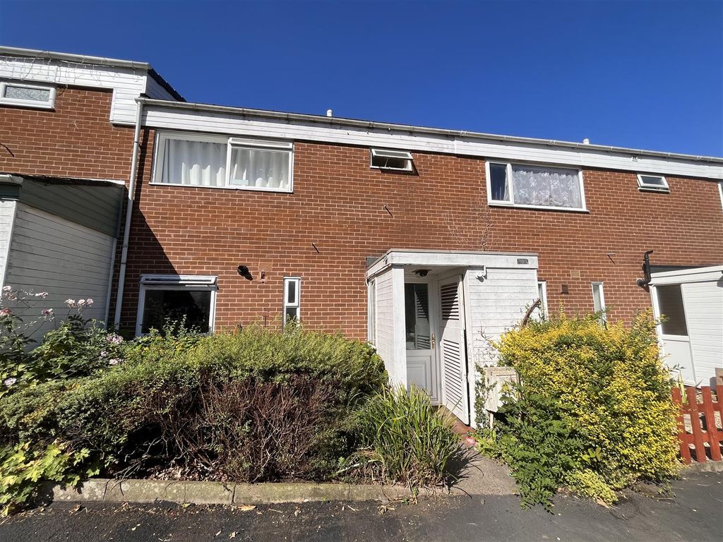 4 bed terraced house for sale in Burford, Brookside, Telford TF3 Zoopla