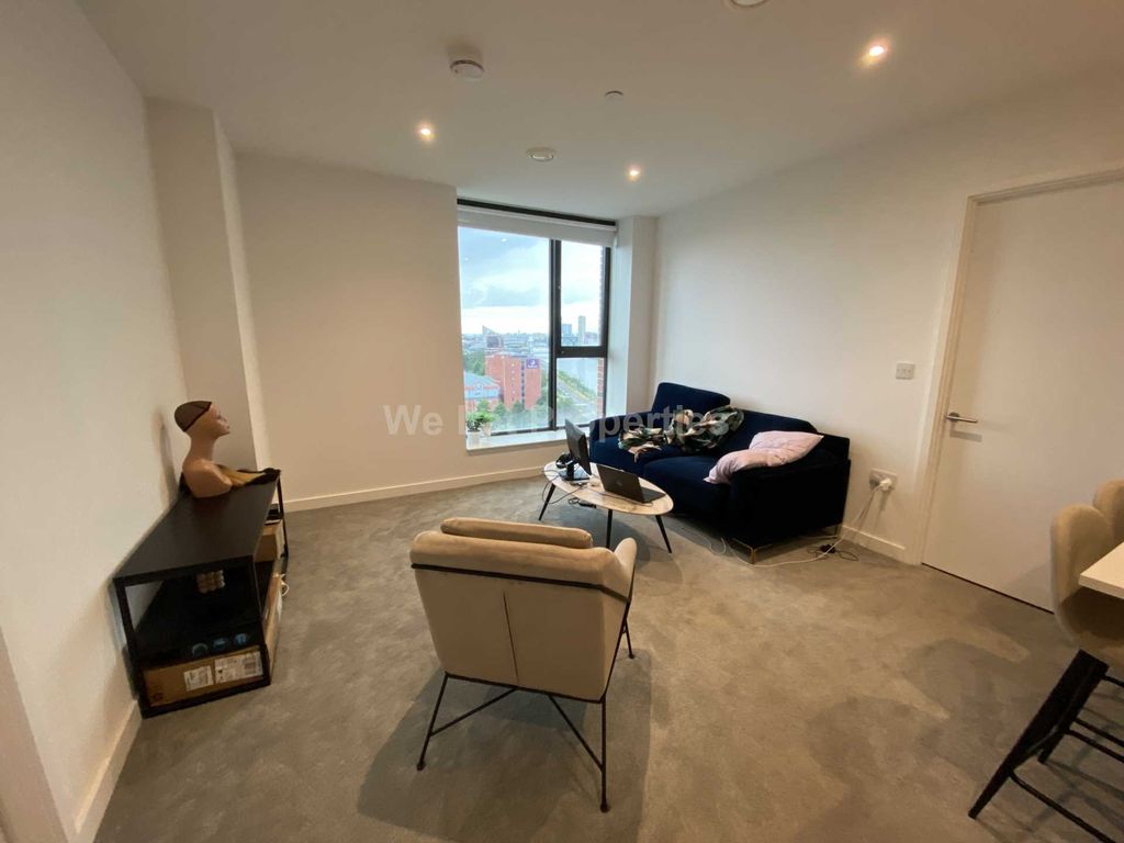 2 bed flat to rent in Wharf End, Salford Quays M17, £1,400 pcm Zoopla