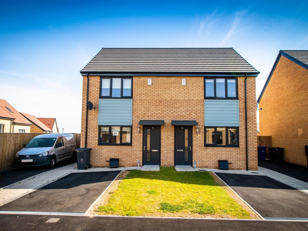 2 bed semidetached house to rent in Castlemilk Court, Winsford CW7, £