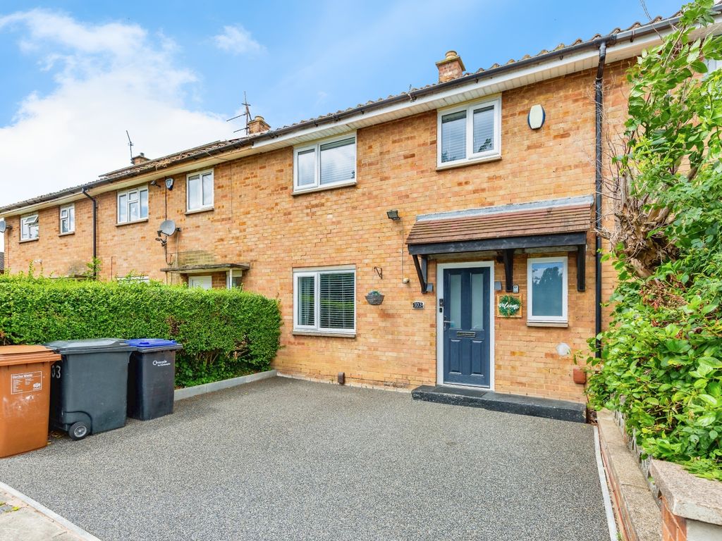 3 bed terraced house for sale in Broadmead Avenue, Northampton NN3, £
