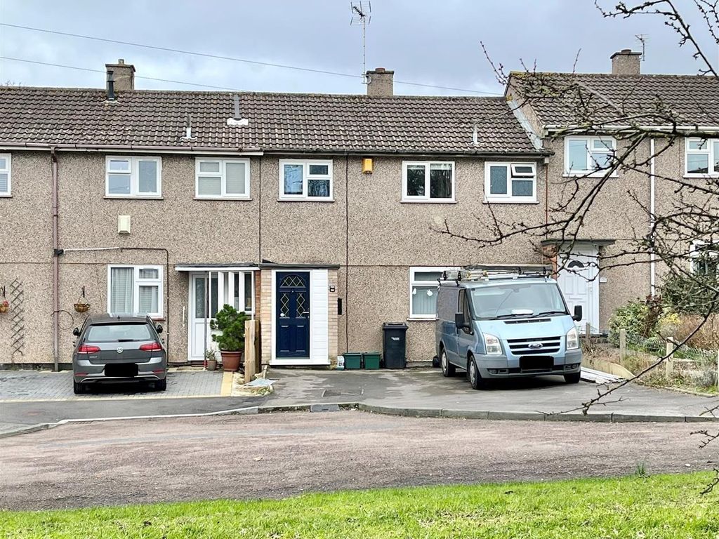 3 bed terraced house for sale in Amberley Road, Matson, Gloucester GL4