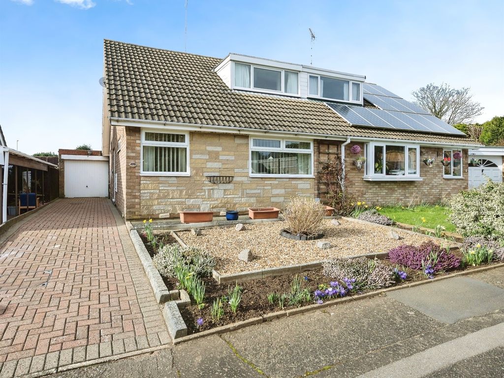 3 bed semidetached bungalow for sale in Poachers Way, Kingsthorpe