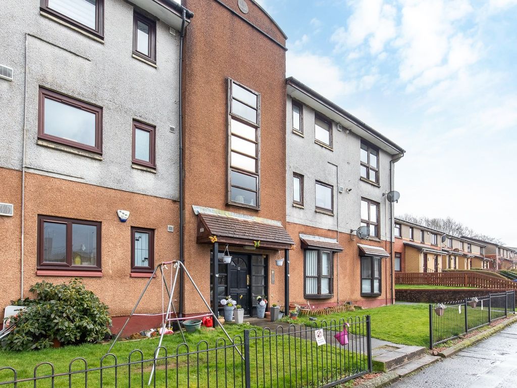 3 bed flat for sale in Moorfoot Avenue, Paisley PA2 Zoopla