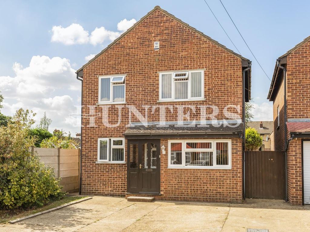 3 bed detached house for sale in Deri Avenue, Rainham RM13 Zoopla